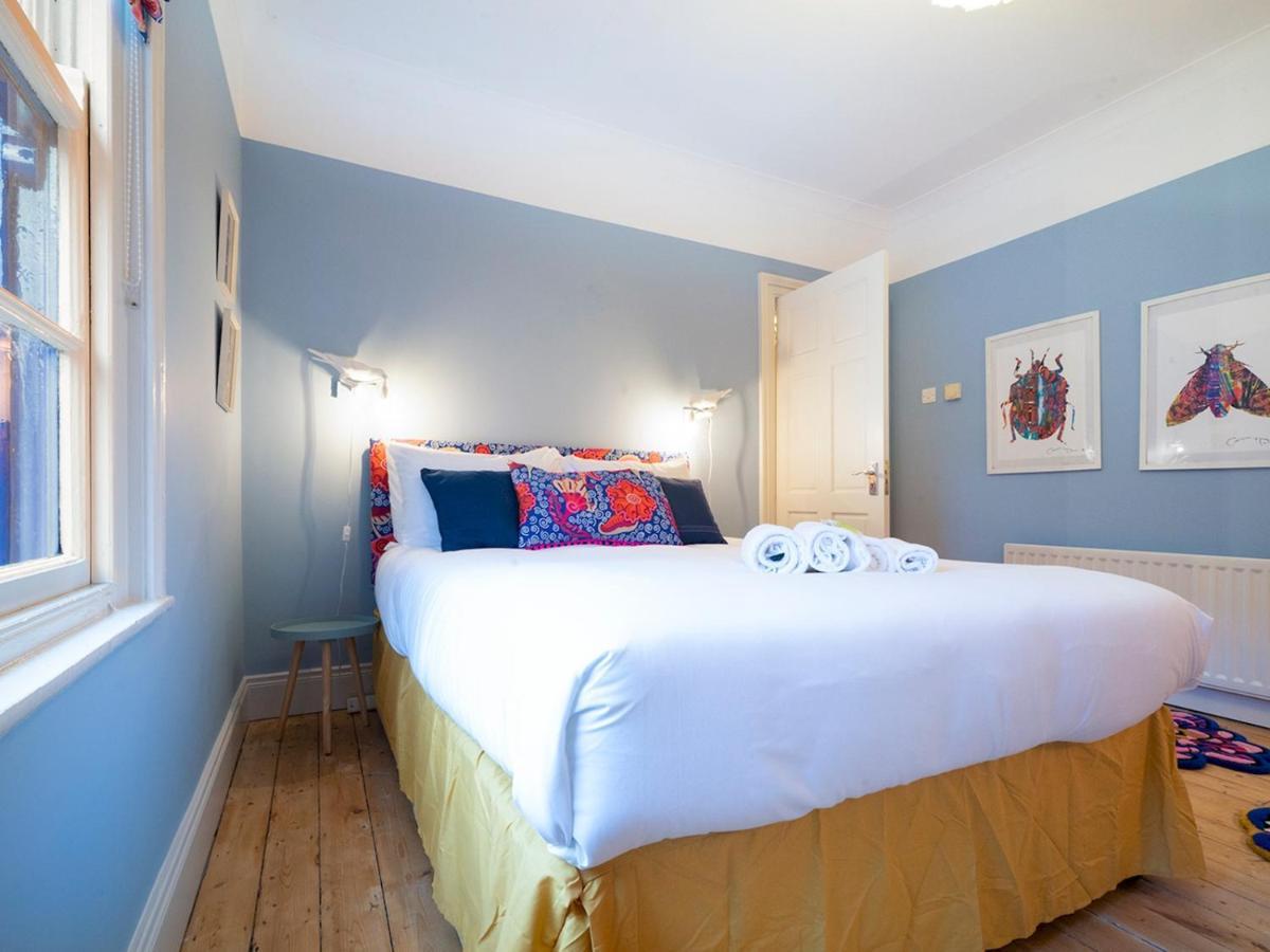 Pass The Keys Colourful, Quirky Artist-Owned 3 Bed Next To Cafes Villa Belfast Exterior photo